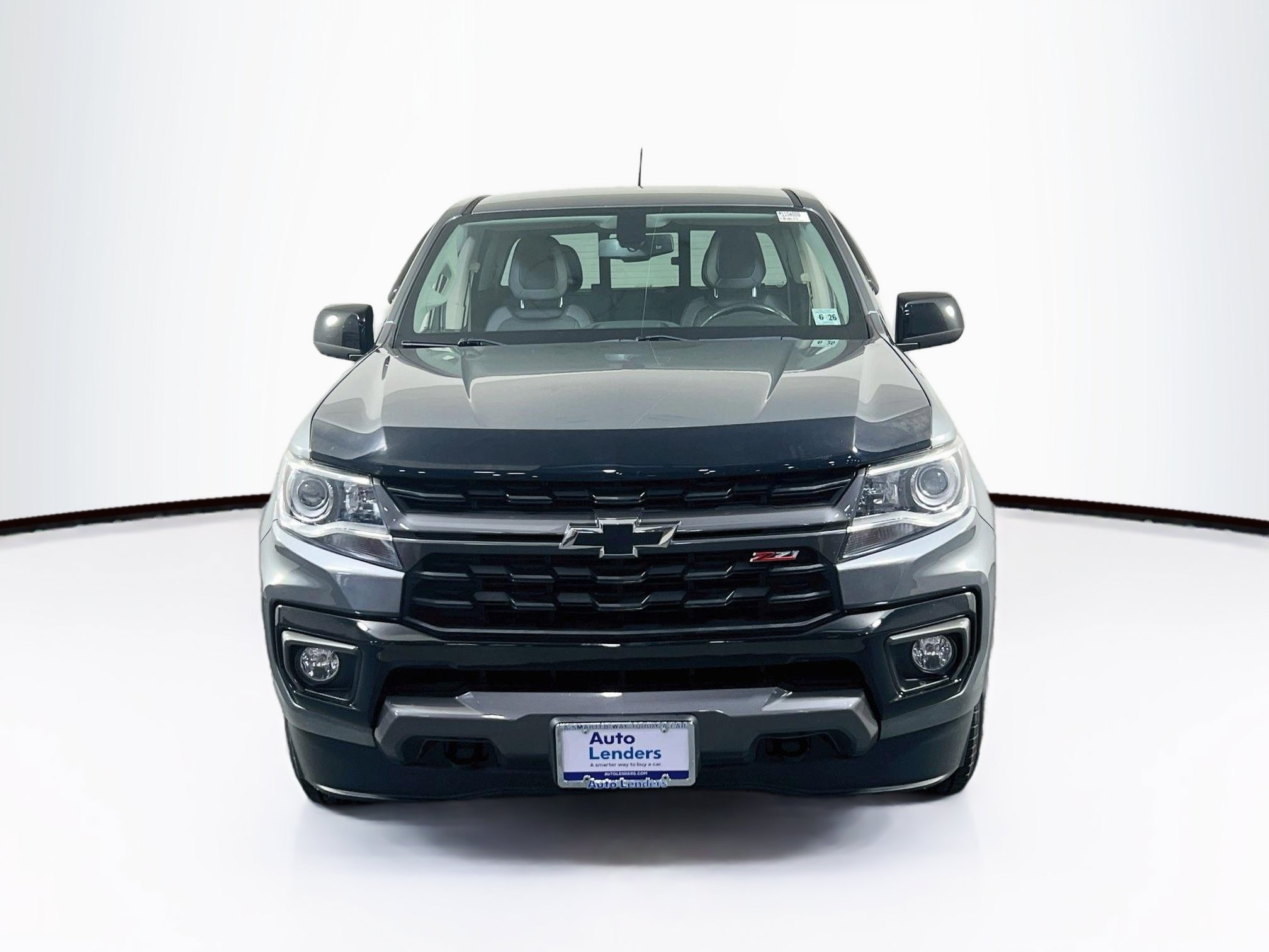 Used 2021 Chevrolet Colorado Z71 AWD/4WD image 2