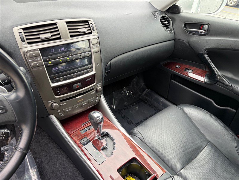 Used 2007 Lexus IS 250 AWD w/ Preferred Accessory Pkg image 20