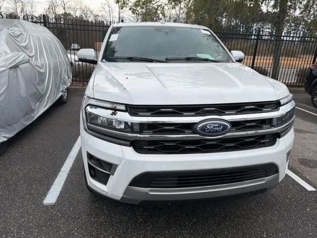 Used 2024 Ford Expedition Limited image 14