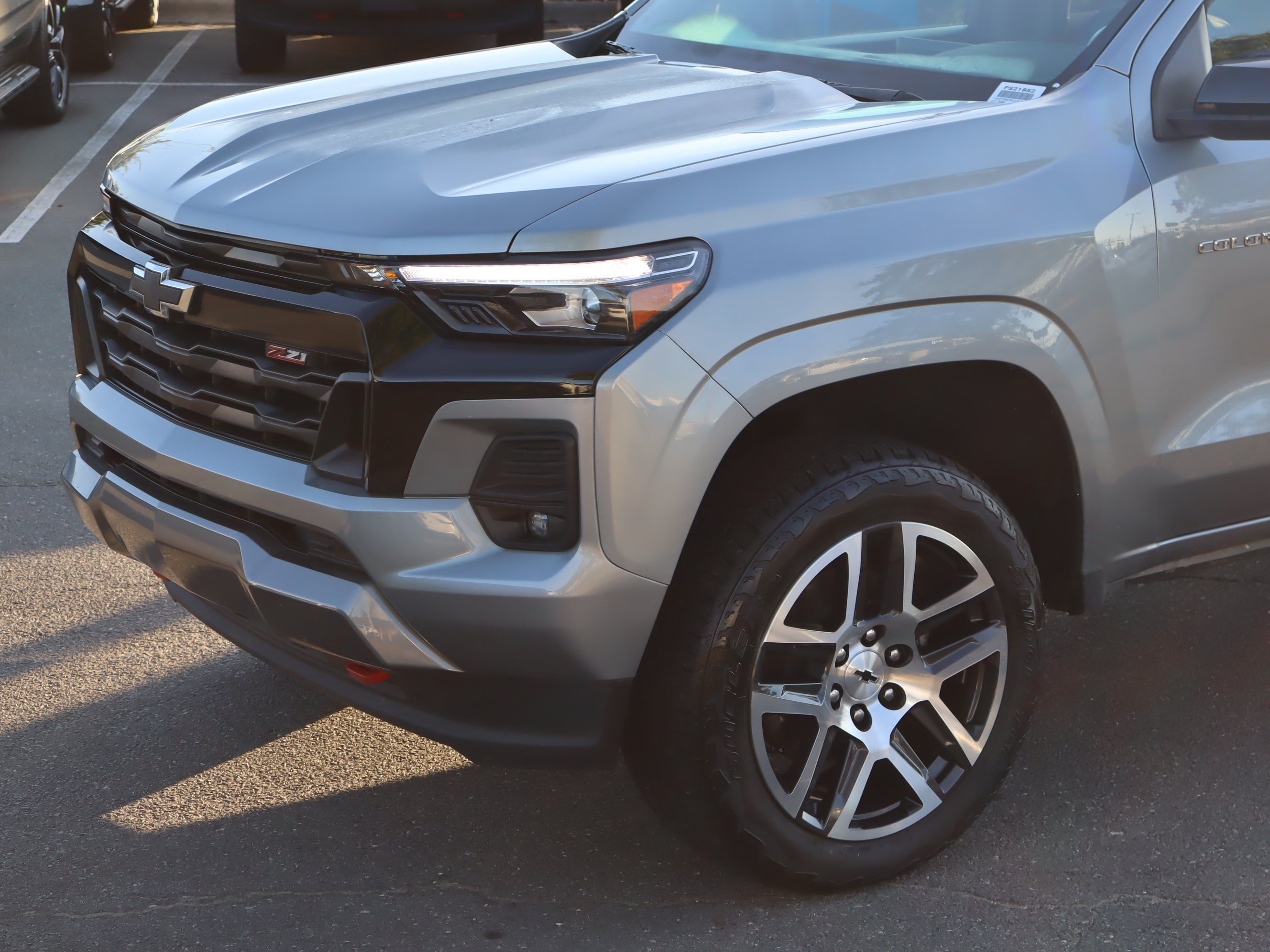 Used 2023 Chevrolet Colorado Z71 w/ Z71 Convenience Package 2 AWD/4WD image 6