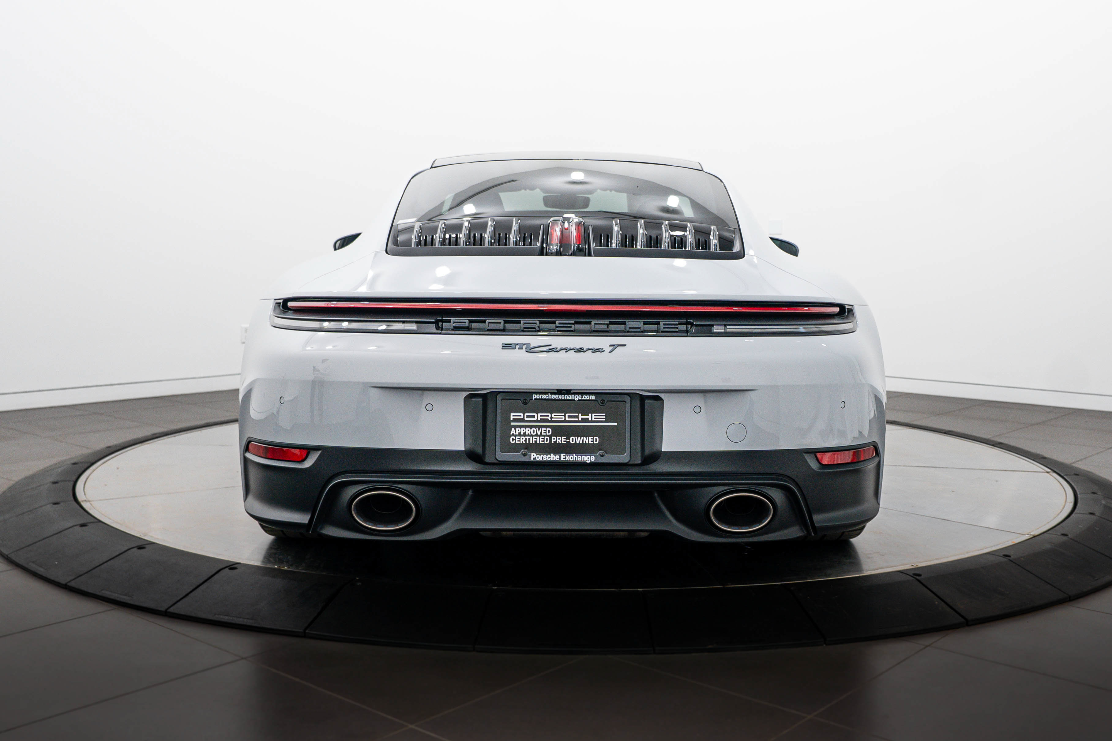 Certified 2026 Porsche 911 Carrera T RWD image 6