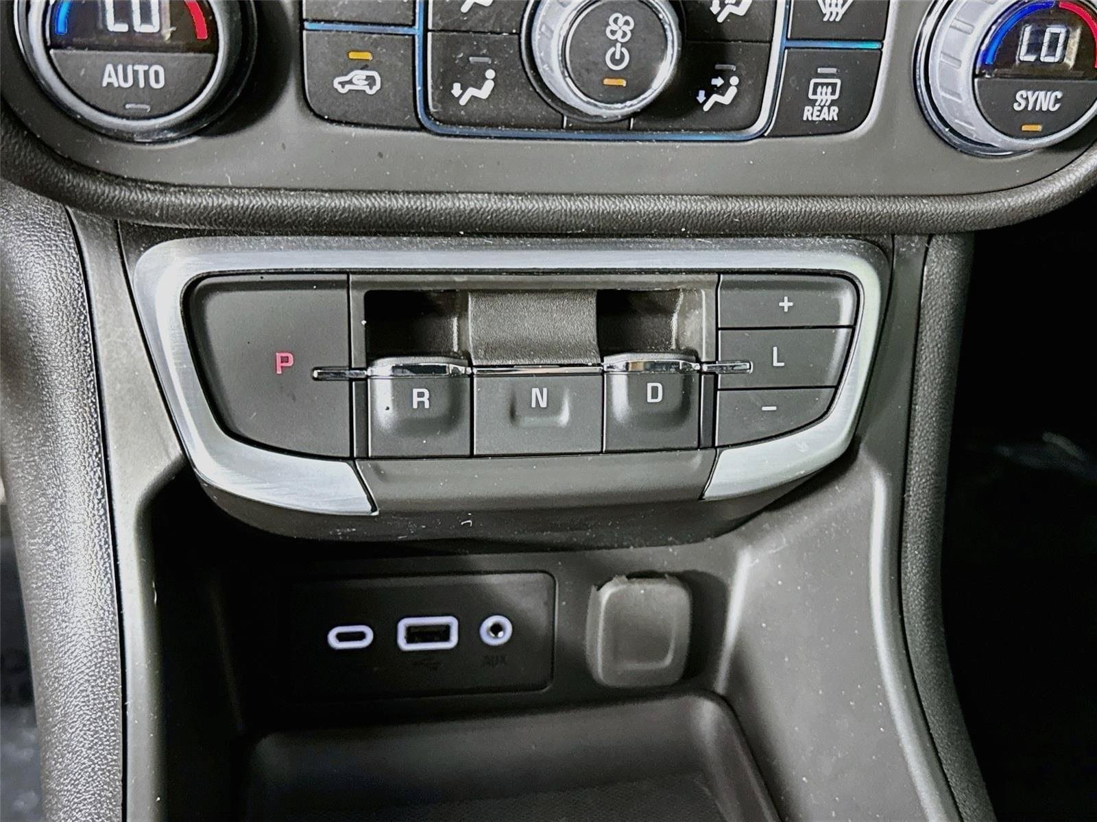 Used 2023 GMC Terrain SLE w/ Driver Convenience Package FWD image 18