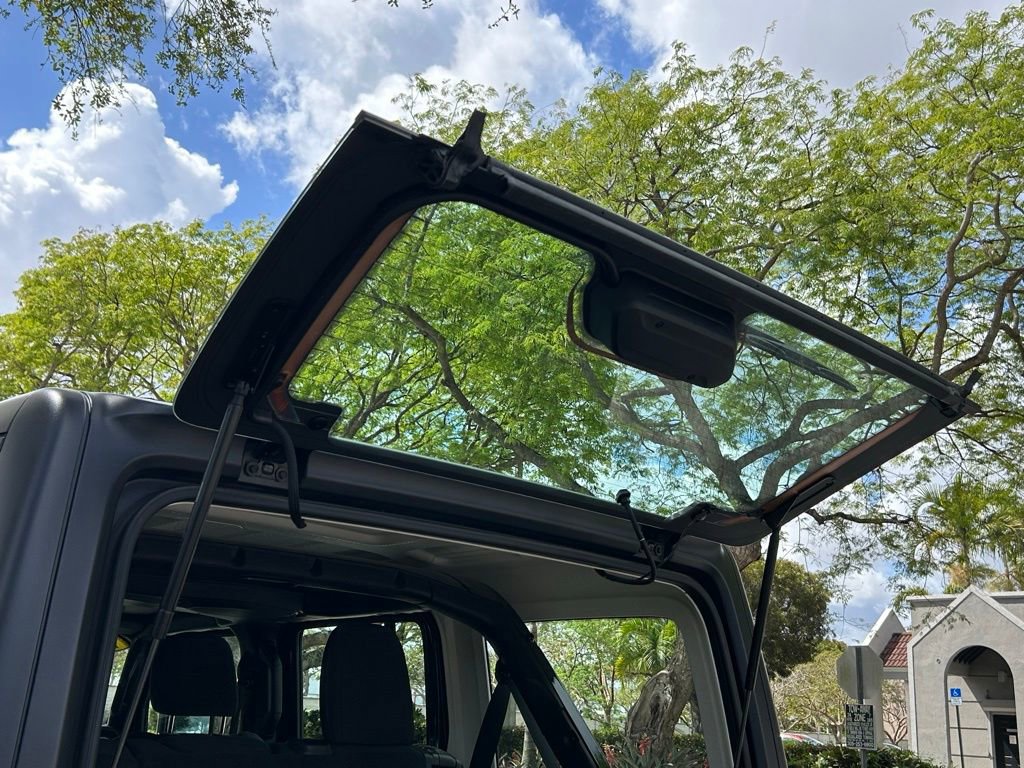 Certified 2023 Jeep Wrangler Sport image 43