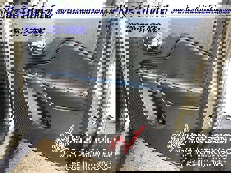 Used 2019 Jeep Cherokee Latitude w/ Cold Weather Group image 27