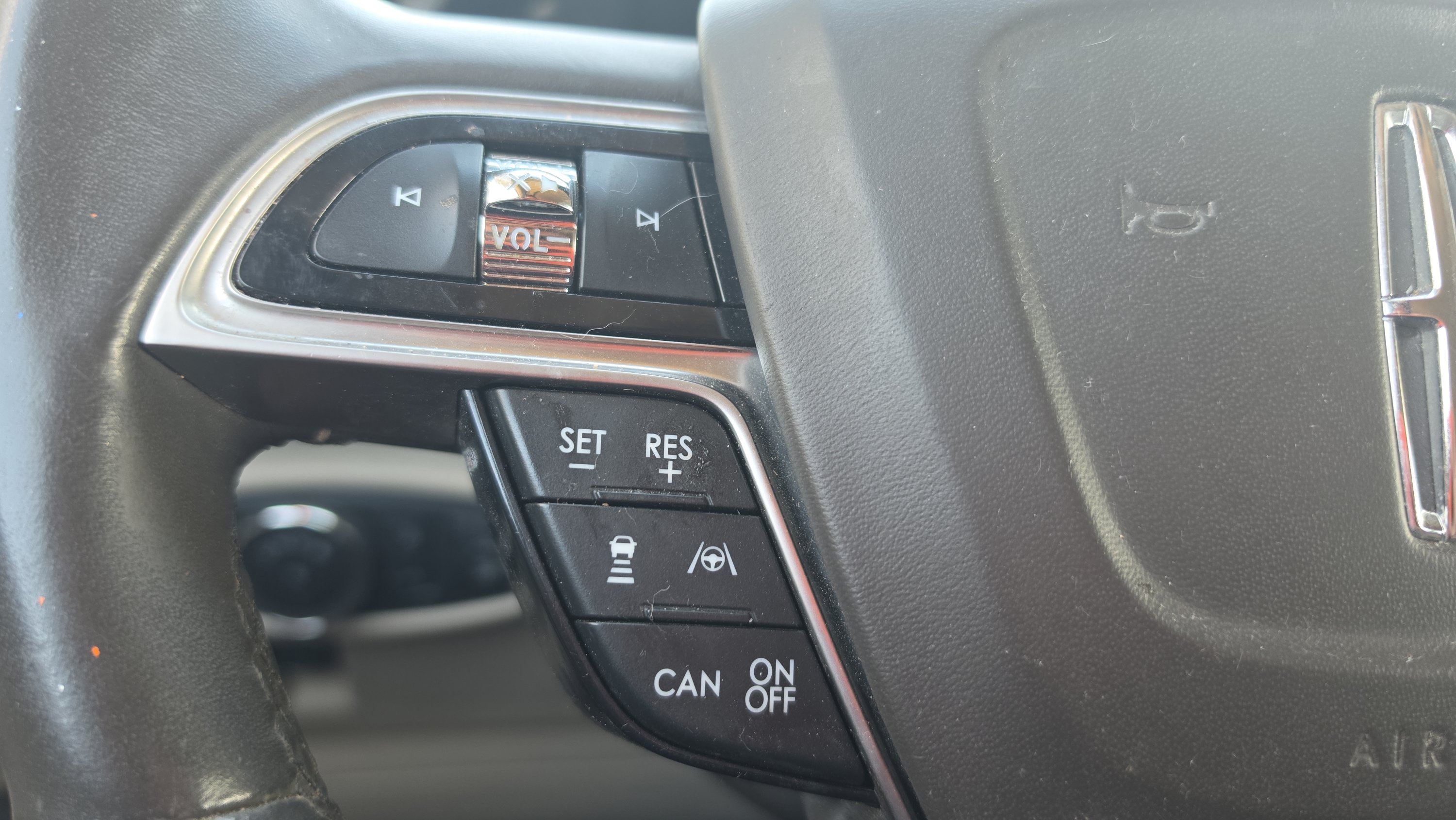 Used 2020 Lincoln Nautilus Reserve FWD image 13