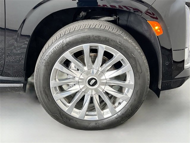 Used 2023 Cadillac Escalade ESV Premium Luxury w/ Performance Package image 42