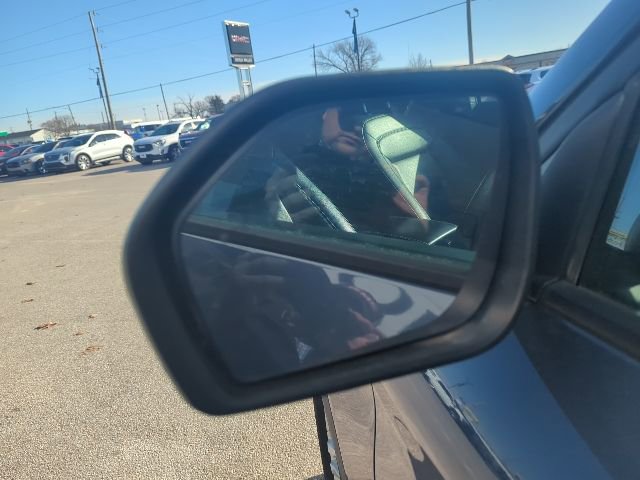 Used 2021 Ford Explorer XLT w/ Equipment Group 202A image 18