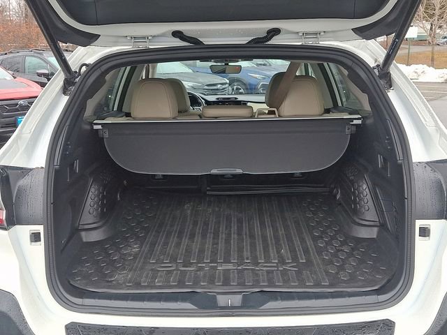 Used 2023 Subaru Outback Limited image 30
