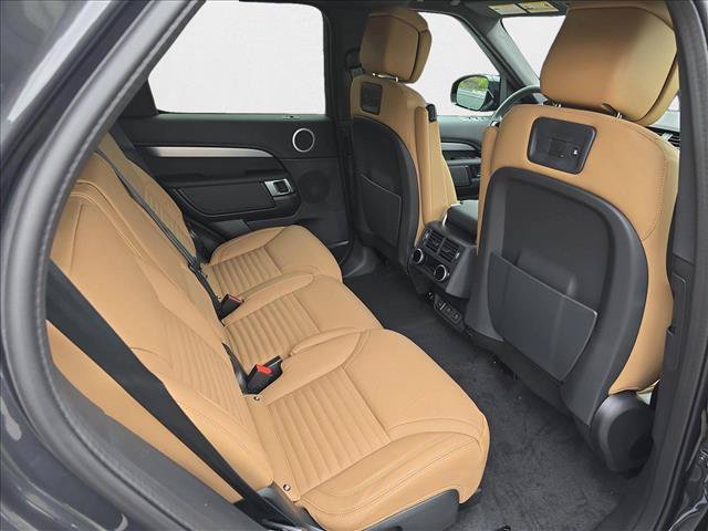 New 2025 Land Rover Discovery Dynamic SE AWD/4WD image 11