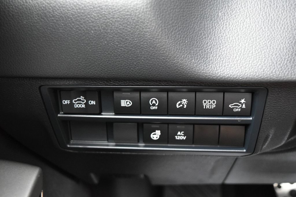 Used 2025 Toyota Tundra Limited w/ TRD Off-Road Package AWD/4WD image 30