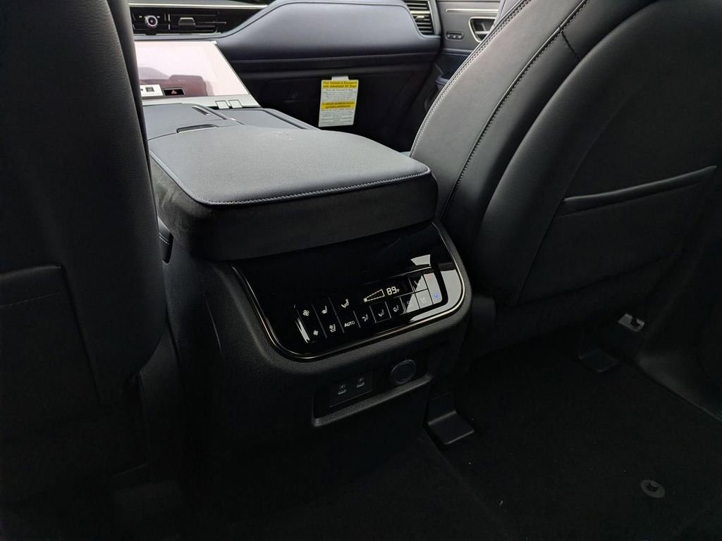 New 2026 INFINITI QX80 4WD w/ Sport Exterior Package image 26