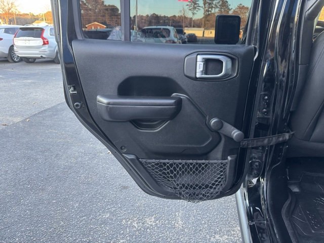 Used 2020 Jeep Gladiator Sport image 14