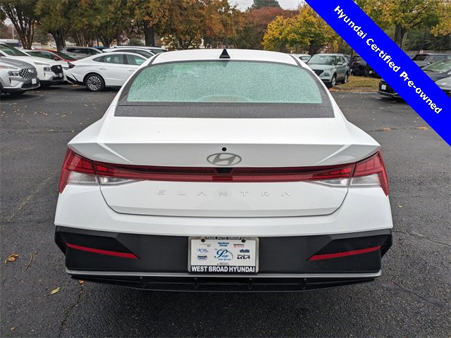 Certified 2025 Hyundai Elantra SEL image 5
