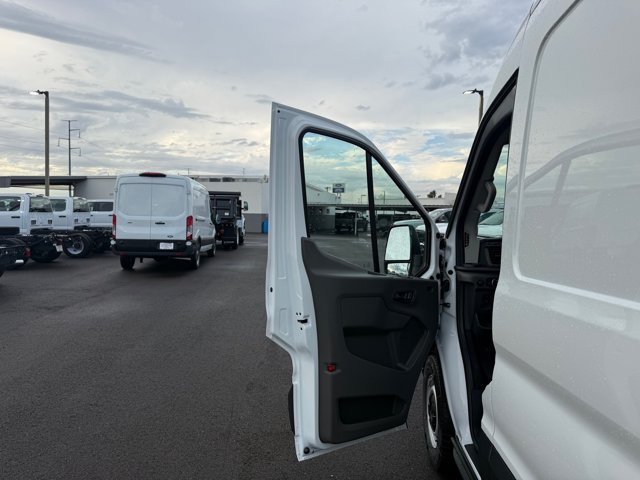 New 2027 Ford Transit 250 148 Medium Roof RWD image 13