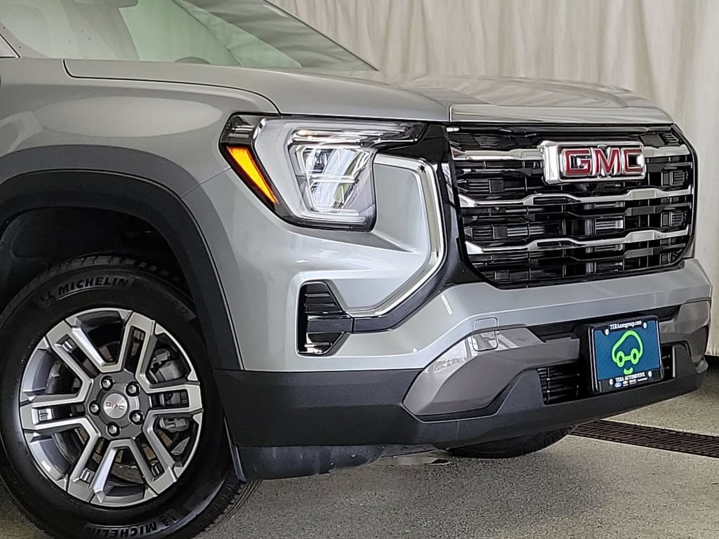 Certified 2026 GMC Terrain Elevation AWD/4WD image 6
