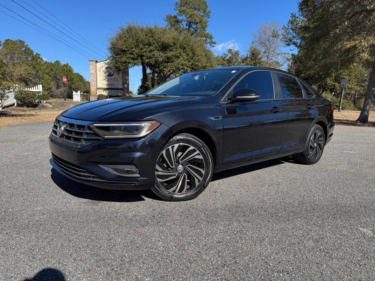 Used 2019 Volkswagen Jetta SEL Premium image 29
