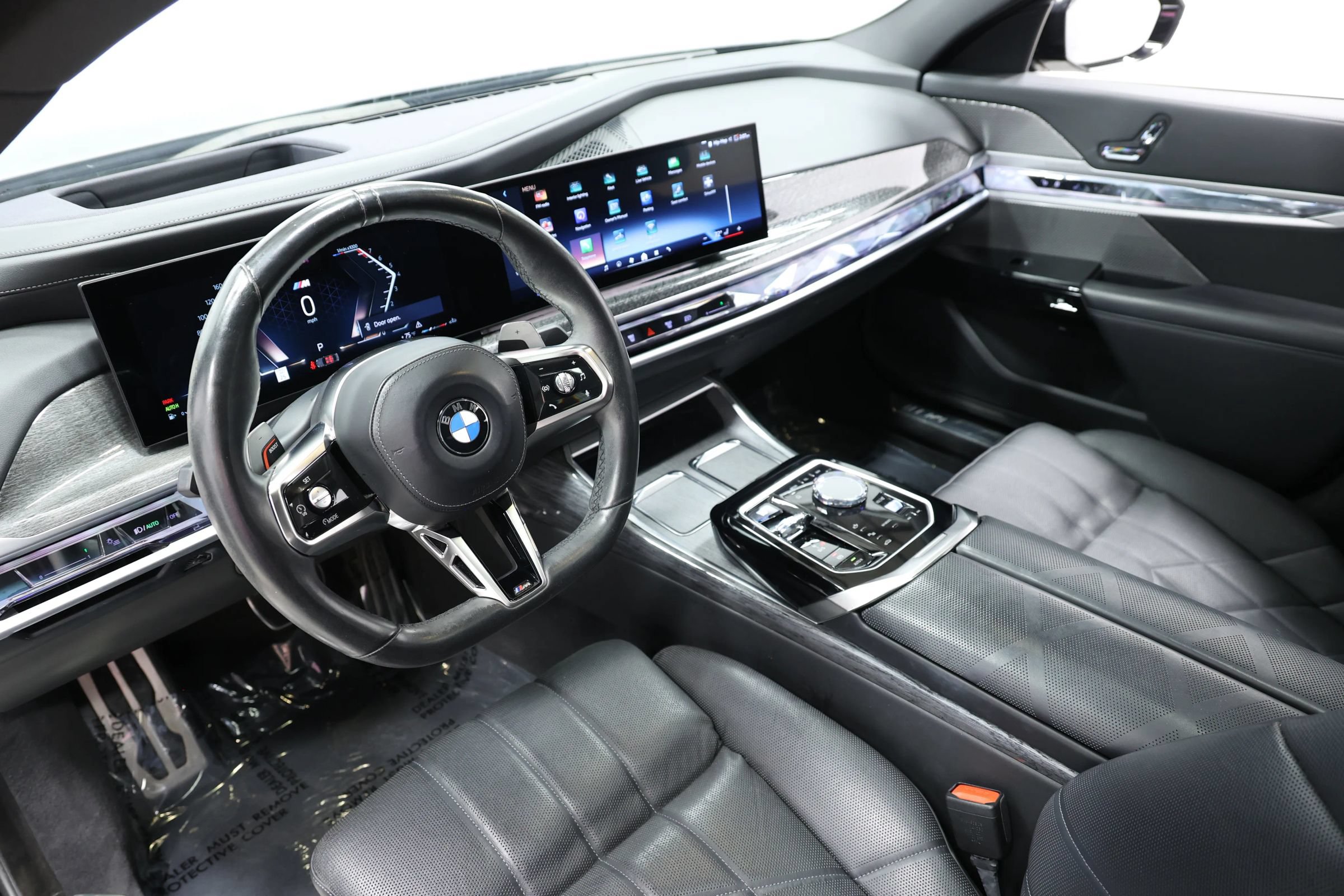 Used 2023 BMW 740i RWD image 2