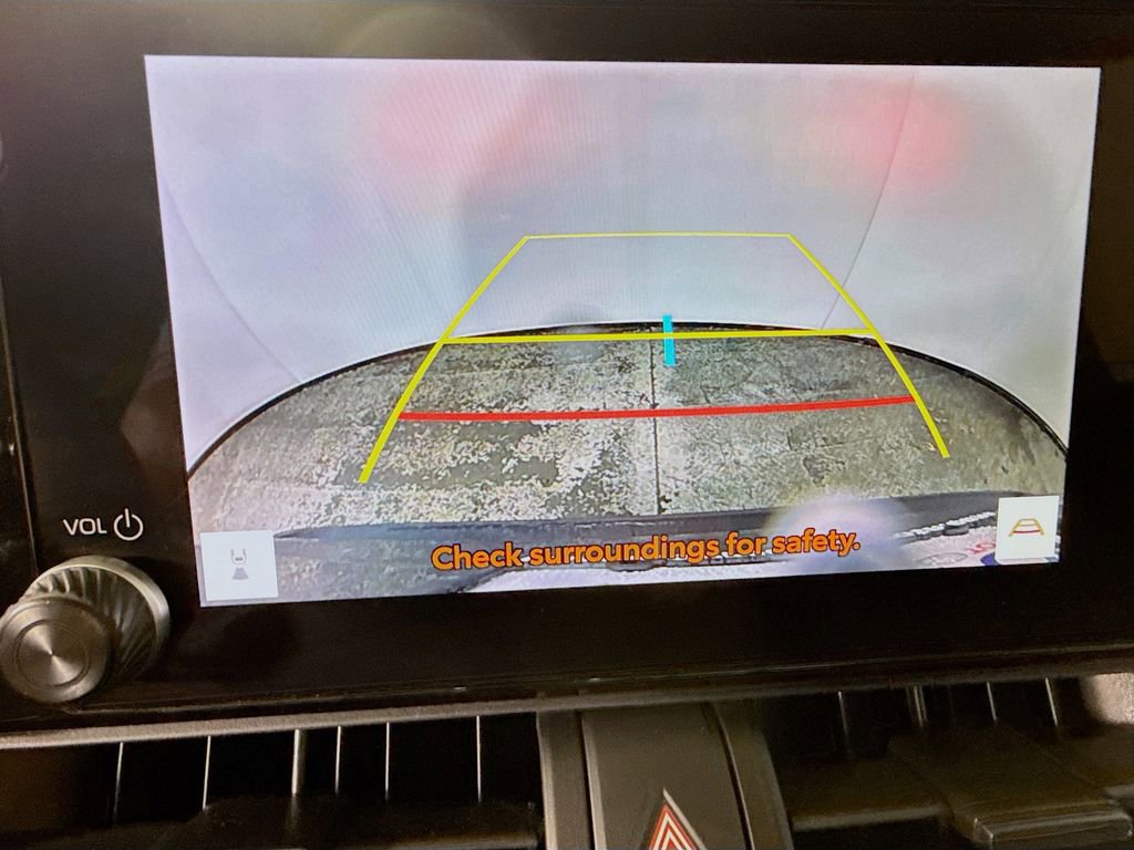 Used 2025 Toyota RAV4 LE image 28