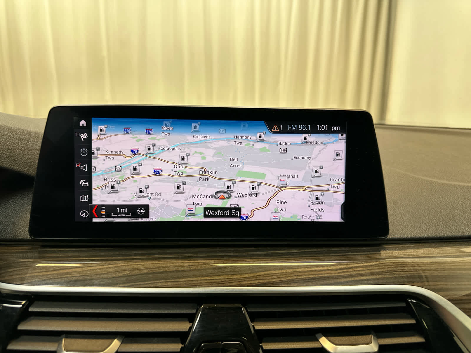 Used 2019 BMW 530i xDrive w/ Convenience Package image 15