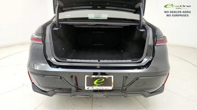 Used 2025 BMW i7 xDrive60 w/ Executive Package RWD image 29