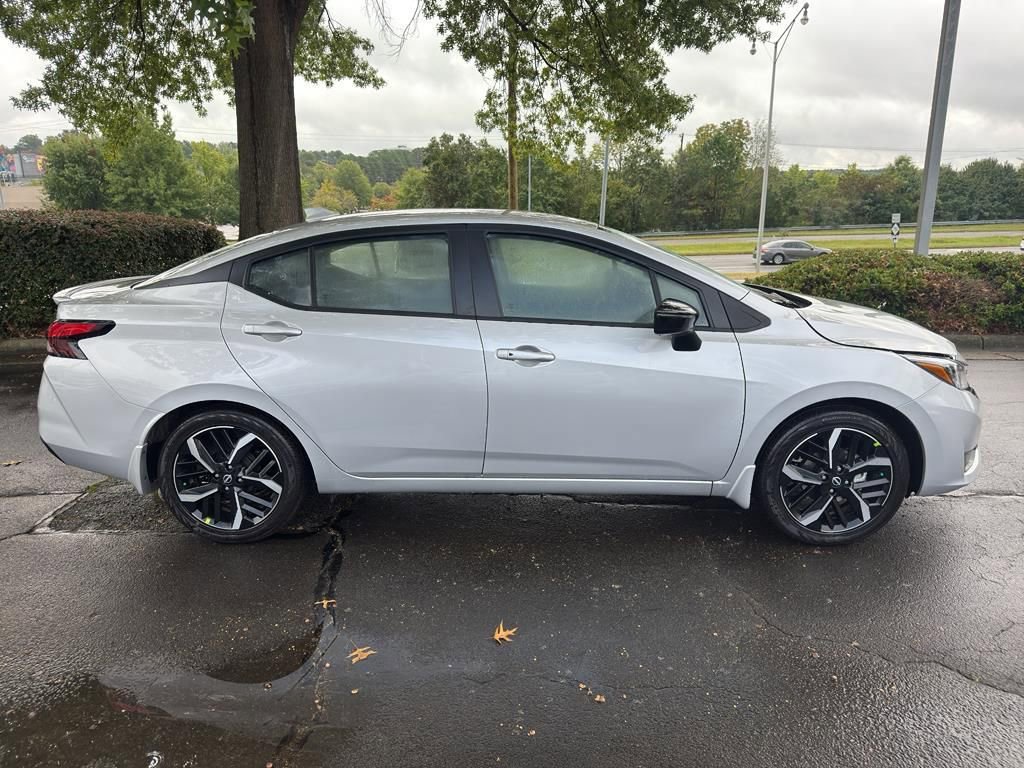 New 2025 Nissan Versa SR image 8