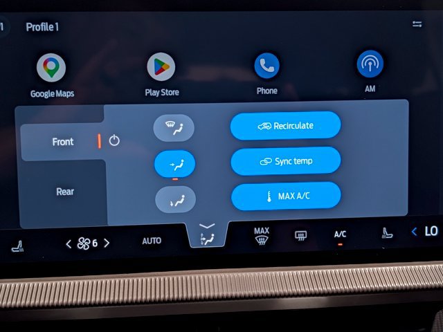 New 2027 Ford Explorer Active RWD image 16