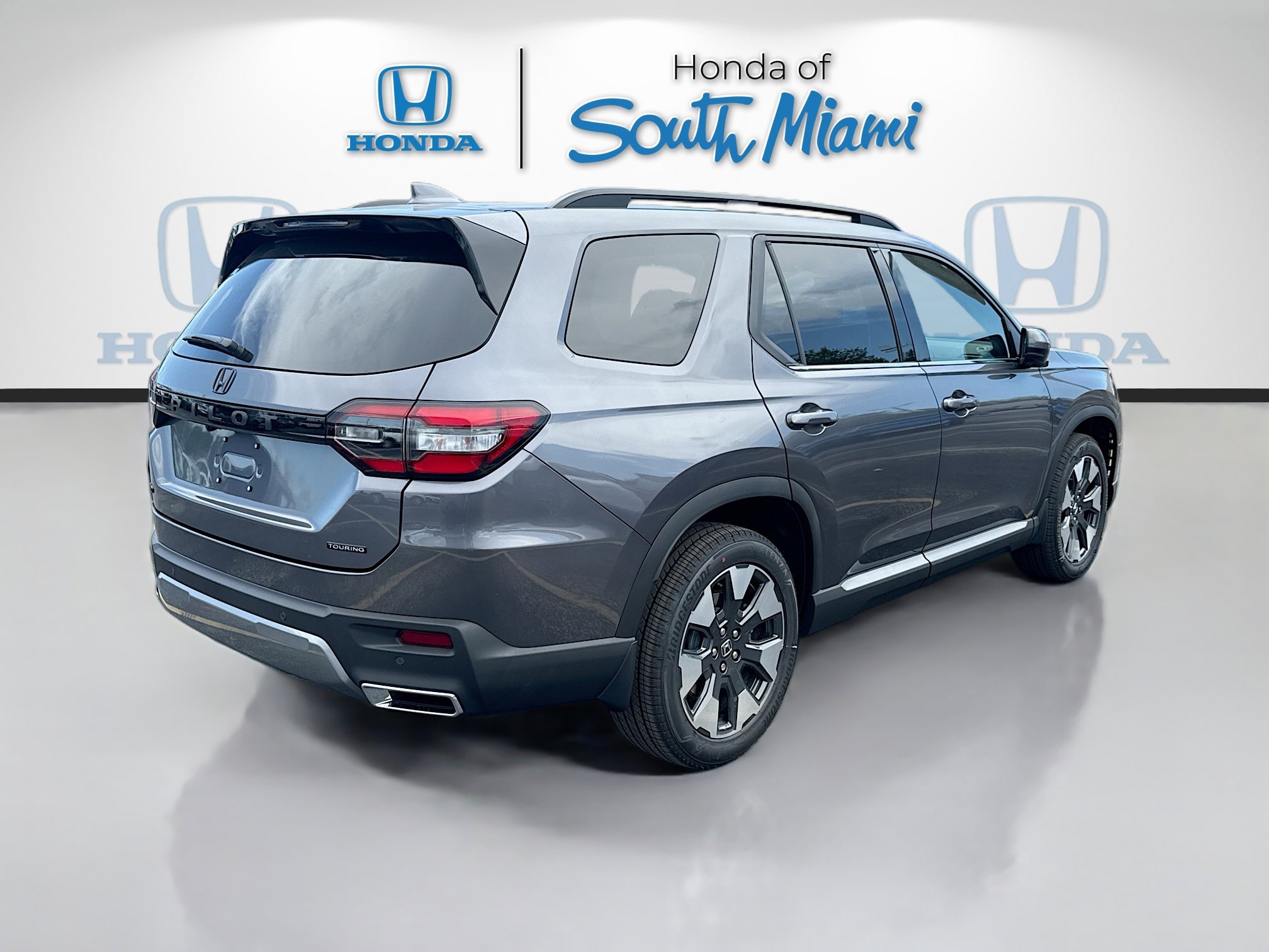 New 2026 Honda Pilot Touring image 7