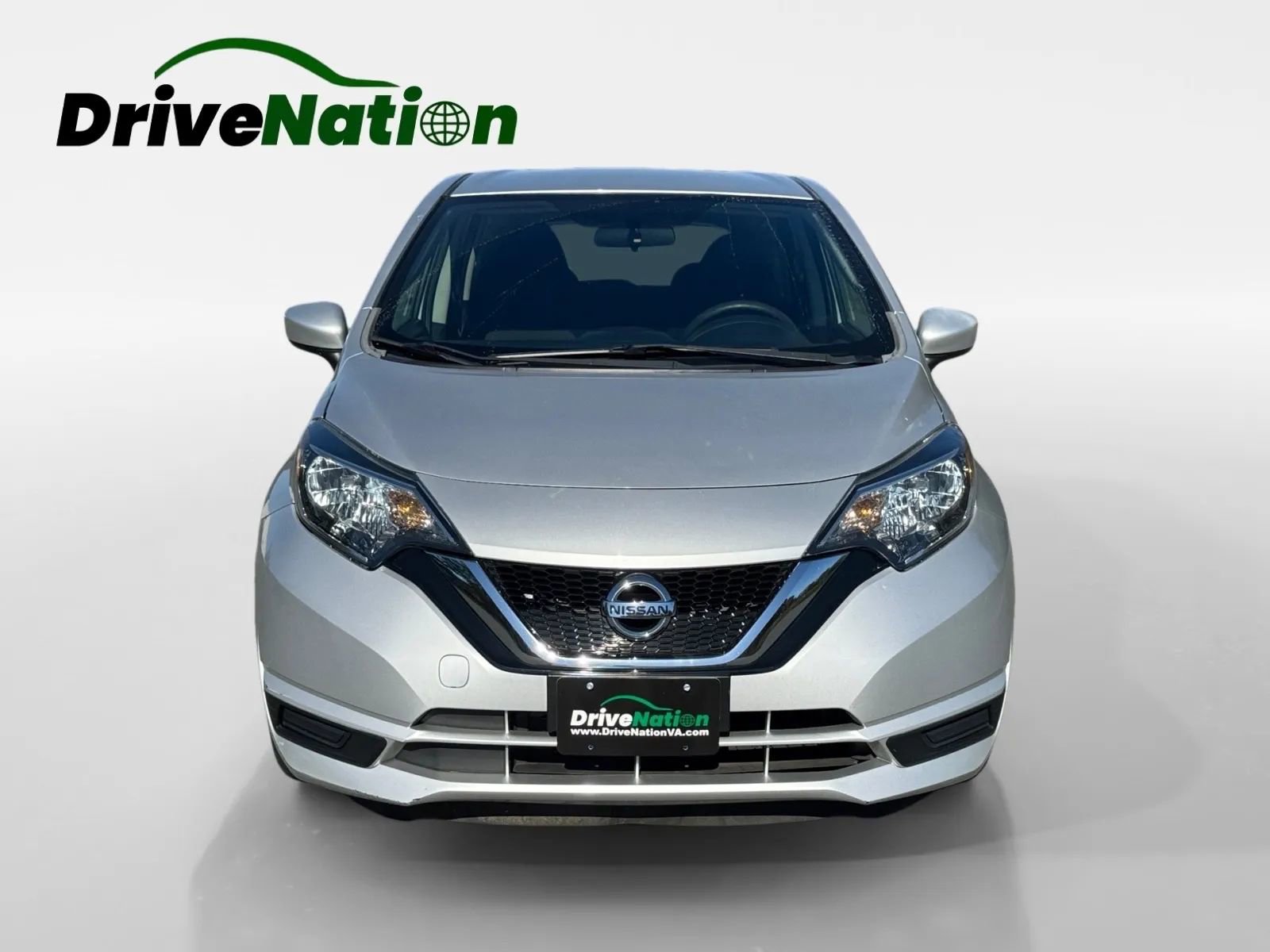 Used 2018 Nissan Versa Note S image 2