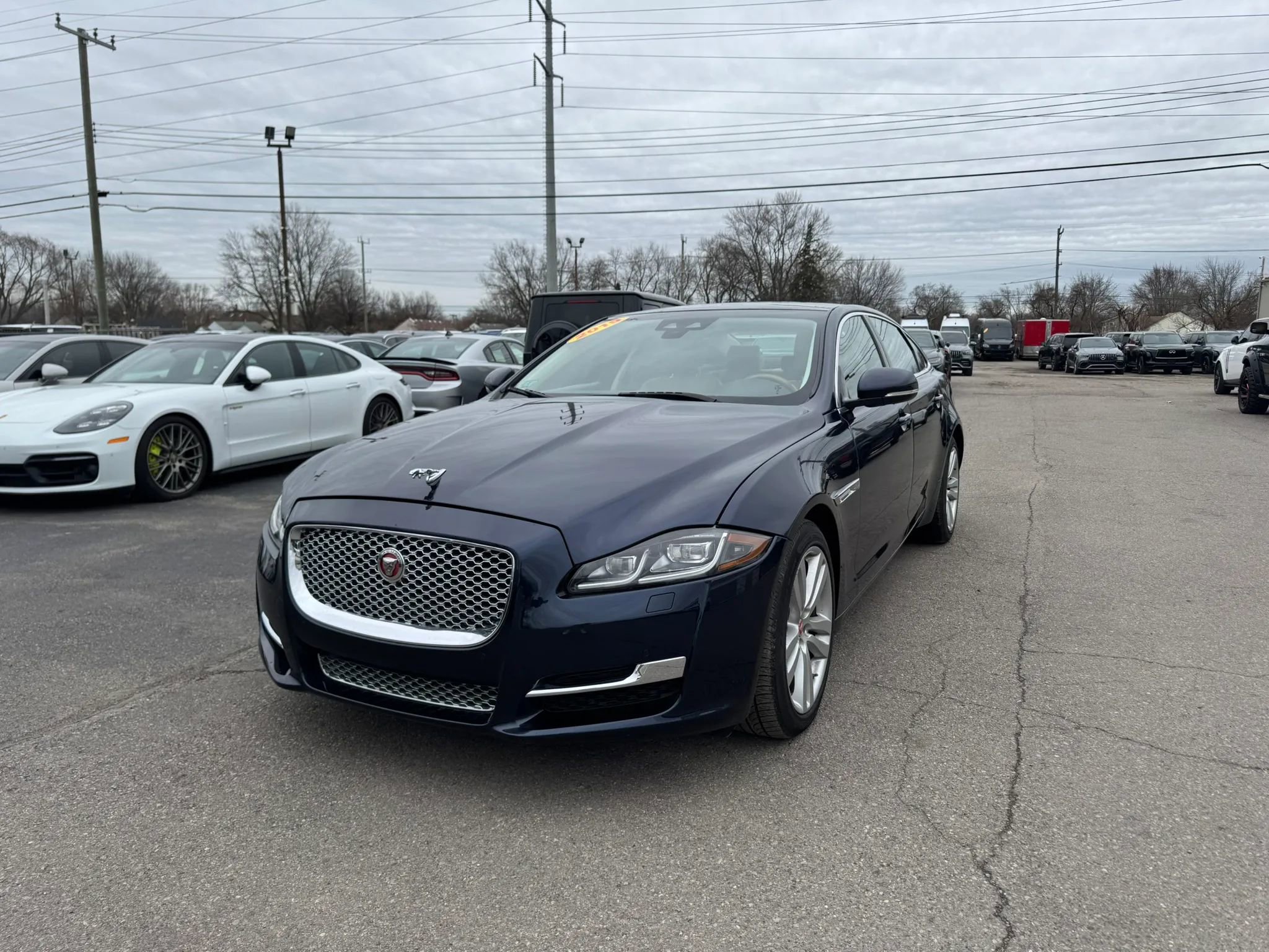 Used 2019 Jaguar XJ L Portfolio image 1