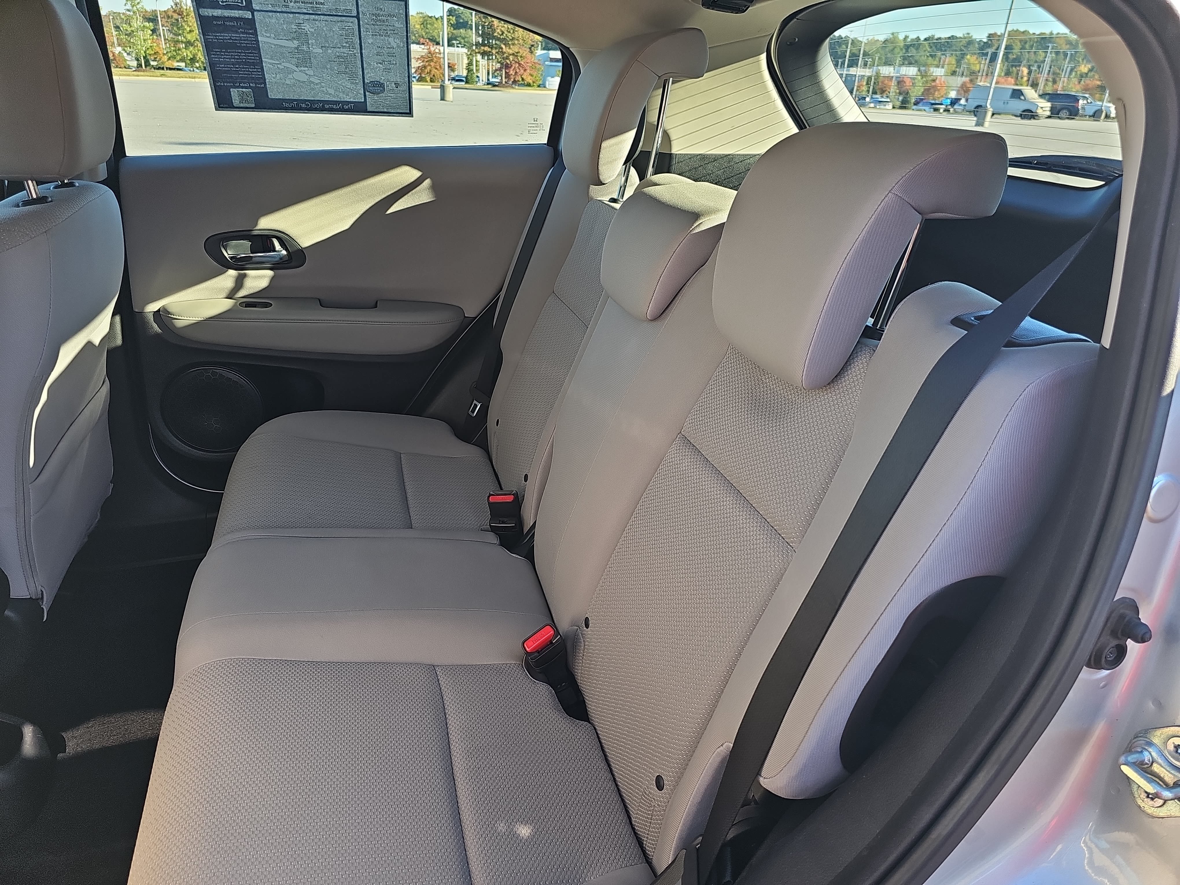 Used 2016 Honda HR-V LX image 14