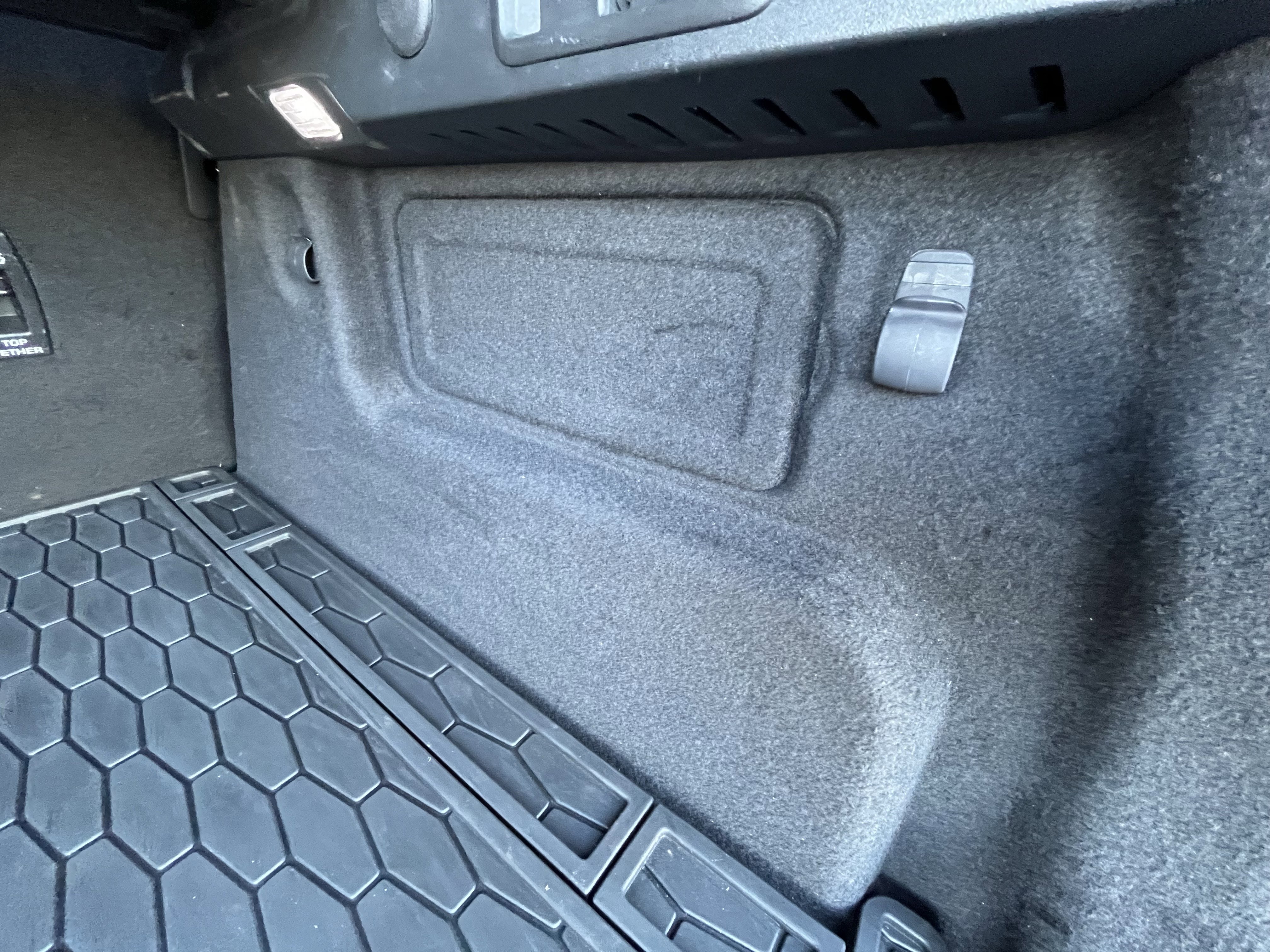 Certified 2023 Jaguar F-PACE S image 36