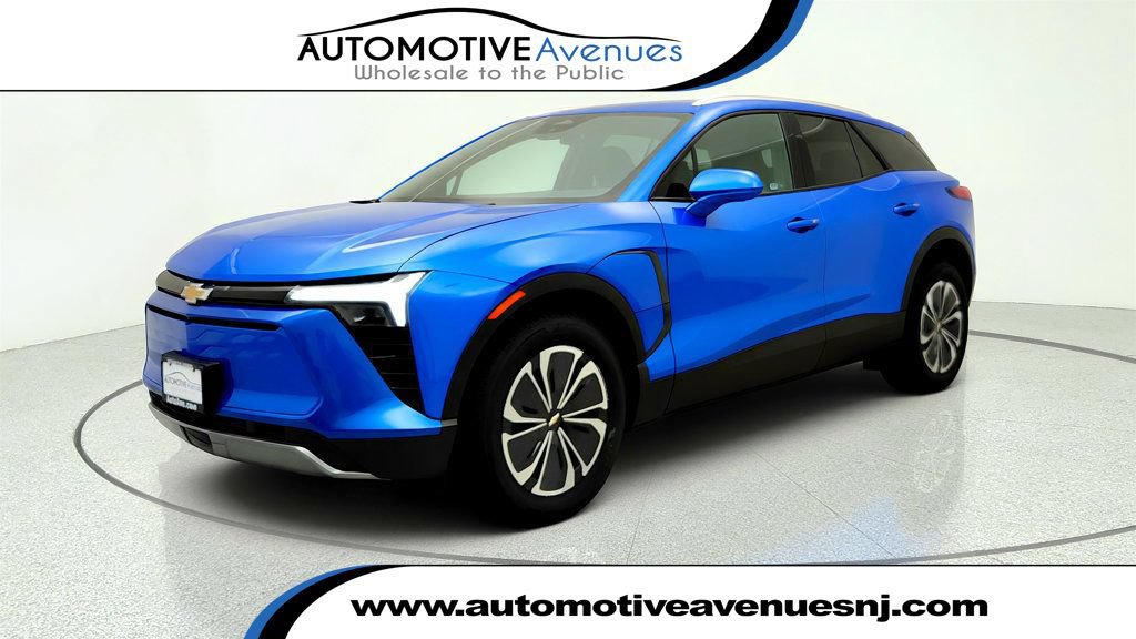 Used 2024 Chevrolet Blazer EV LT AWD/4WD image 1