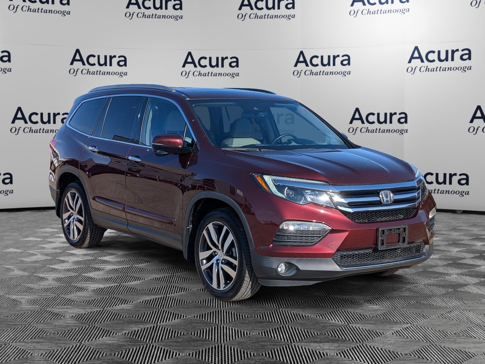 Used 2018 Honda Pilot Touring image 2