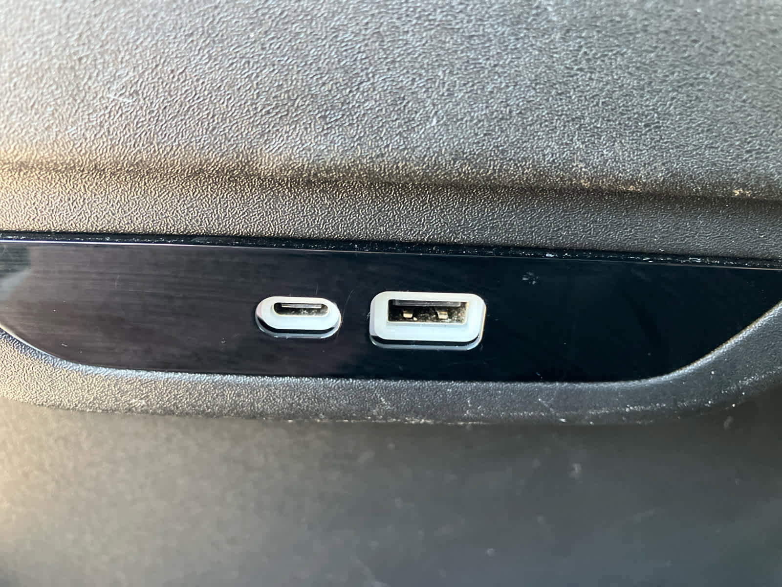 Used 2024 Chrysler Pacifica Touring-L image 34