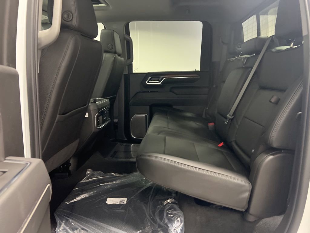 New 2026 GMC Sierra 3500 Denali w/ Denali Reserve Package image 10