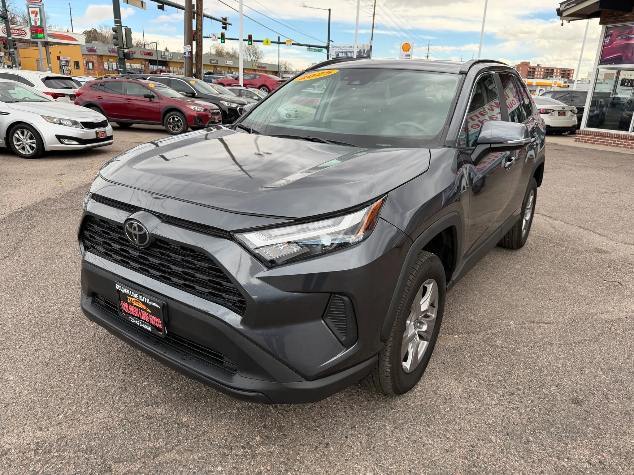 Used 2025 Toyota RAV4 XLE image 4
