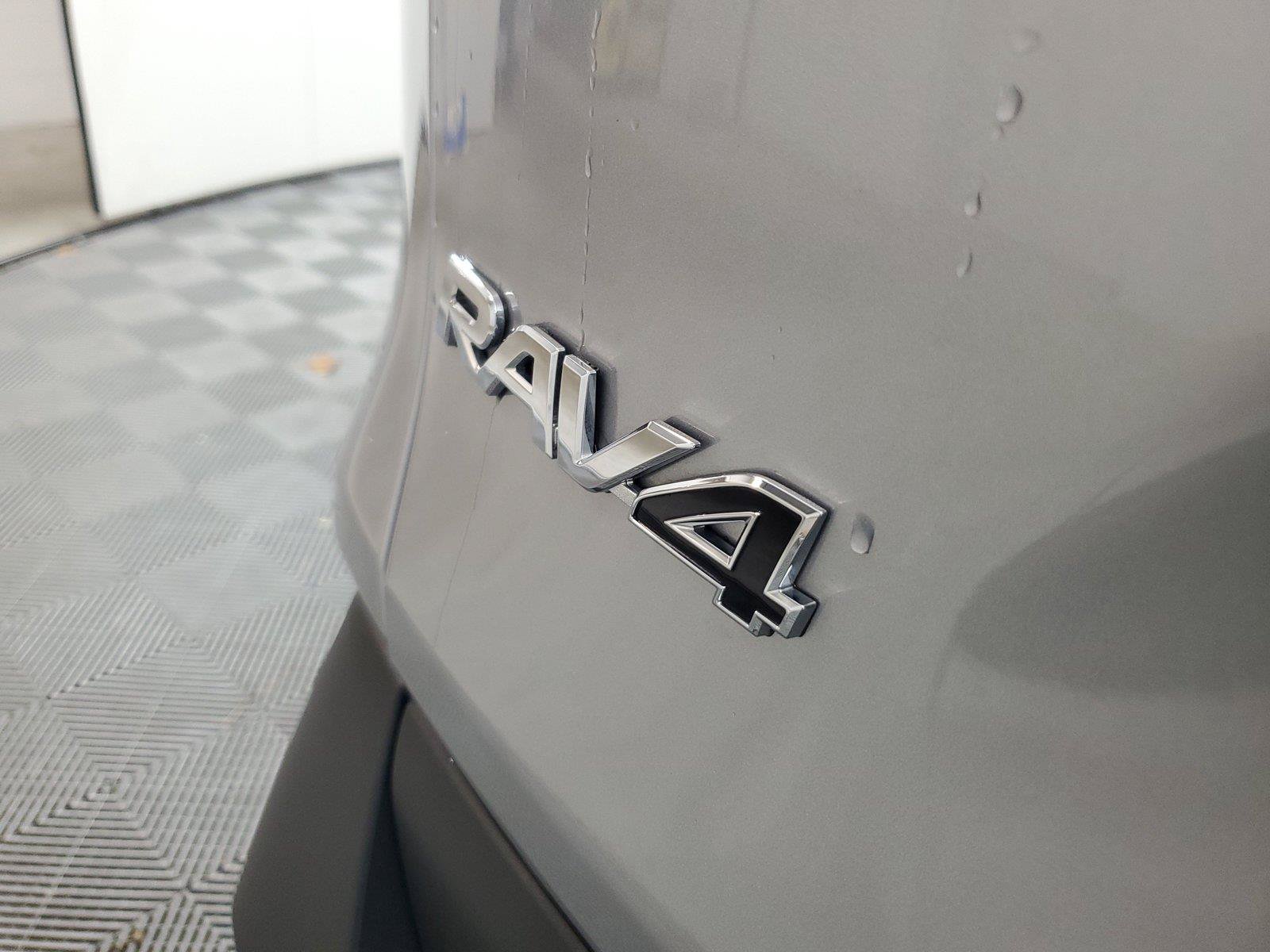 Used 2025 Toyota RAV4 XLE Premium FWD image 8