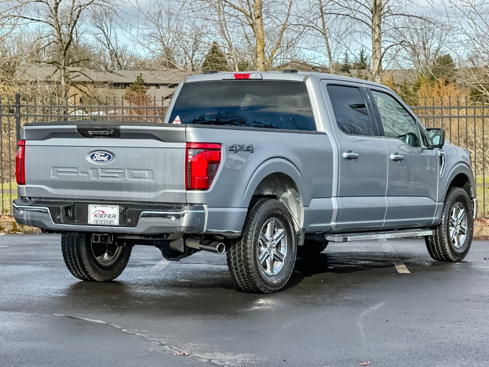 Used 2024 Ford F150 XLT w/ Tow/Haul Package AWD/4WD image 3