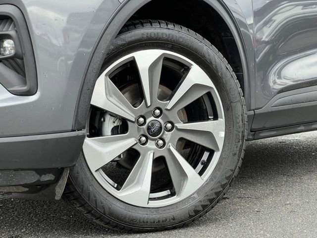 Used 2024 Ford Escape Platinum image 2