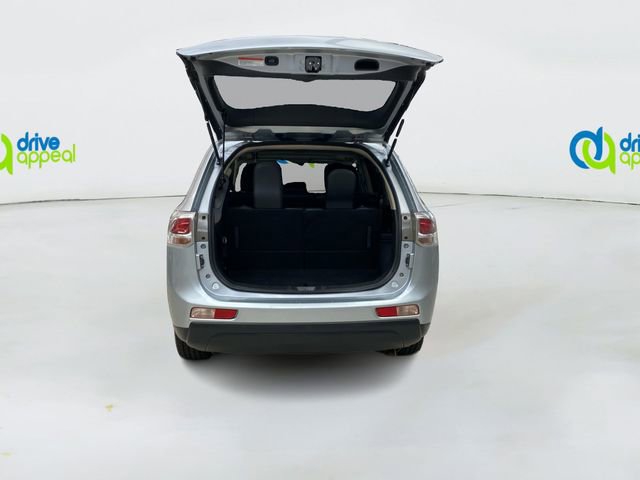 Used 2014 Mitsubishi Outlander GT image 13