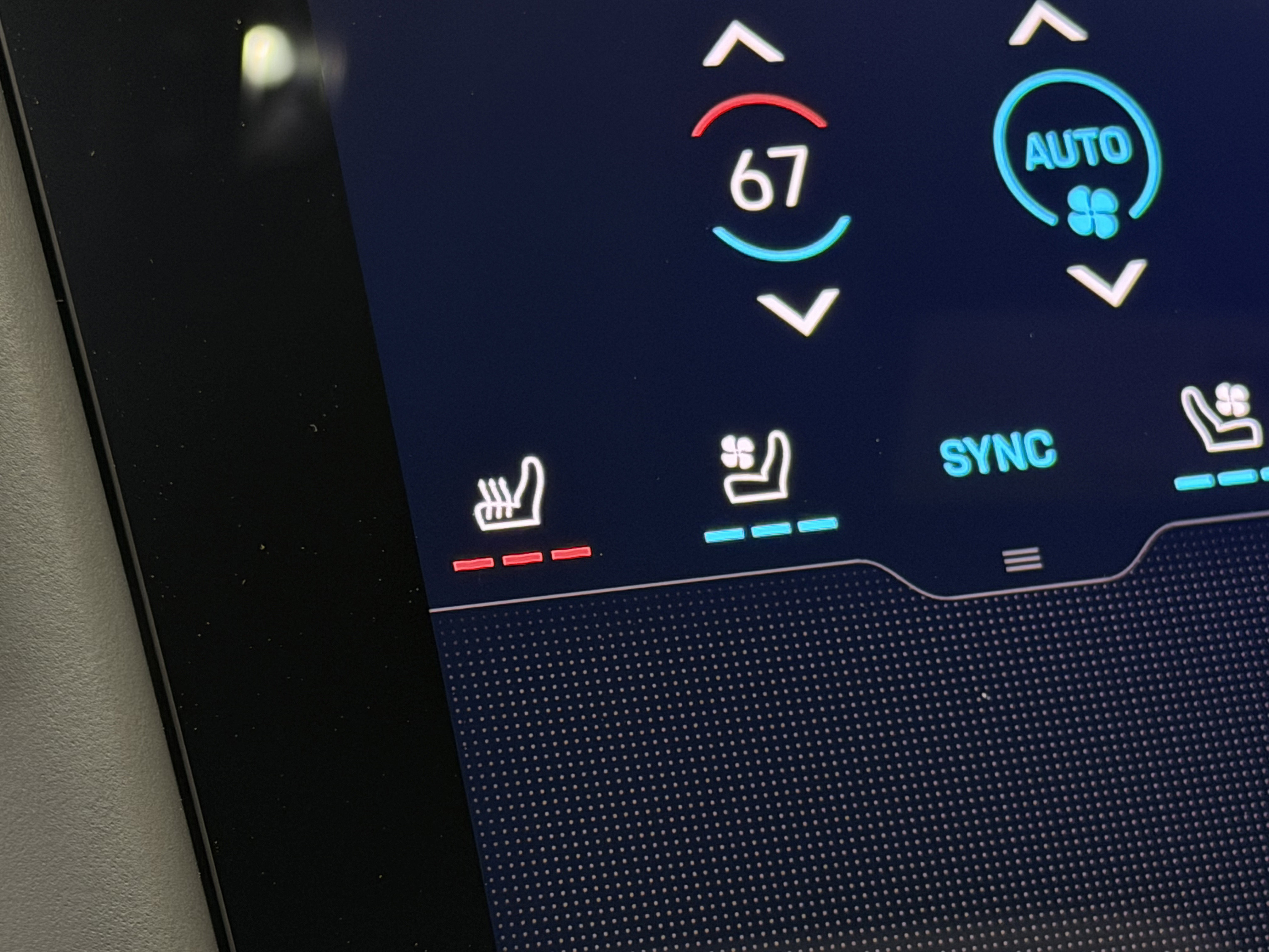 New 2026 Porsche Taycan GTS image 40