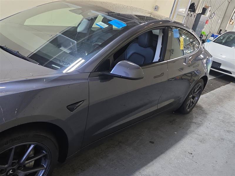 Used 2023 Tesla Model 3 Standard Range RWD image 3