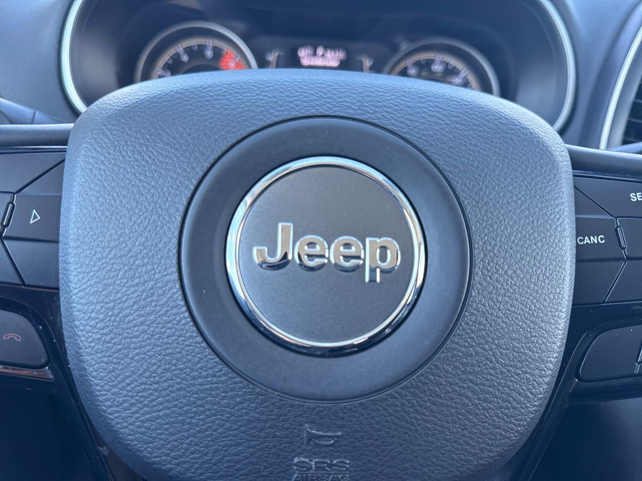 Used 2019 Jeep Cherokee Latitude Plus image 29