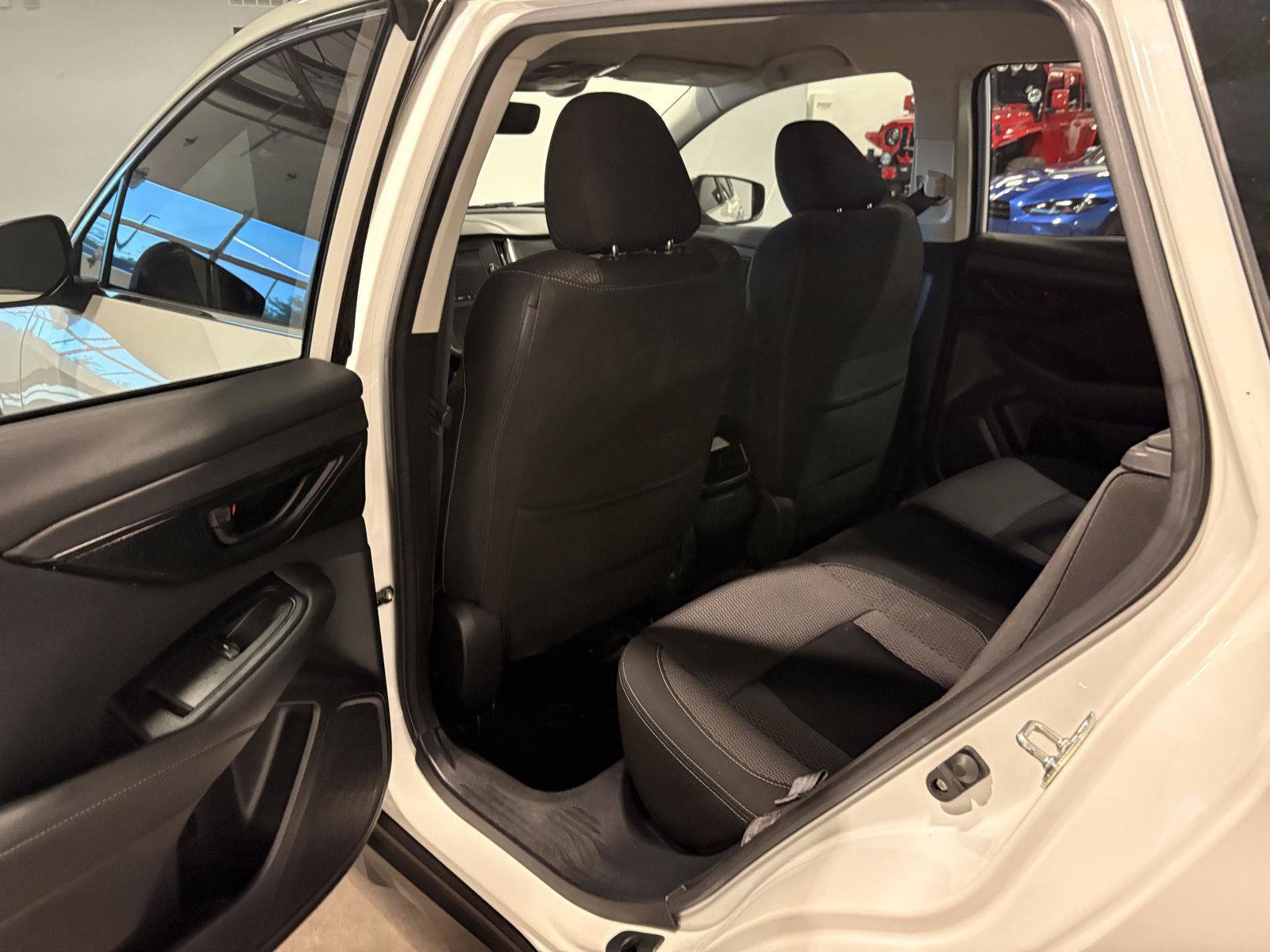Used 2020 Subaru Outback AWD/4WD image 29