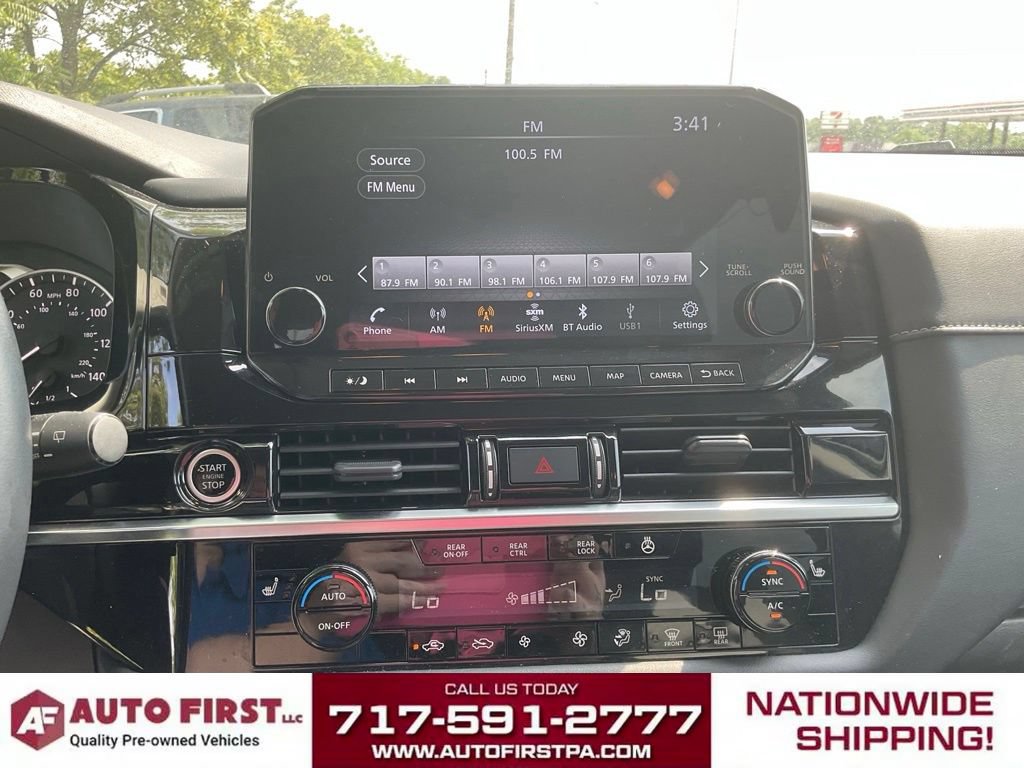Used 2022 Nissan Pathfinder SL AWD/4WD image 18
