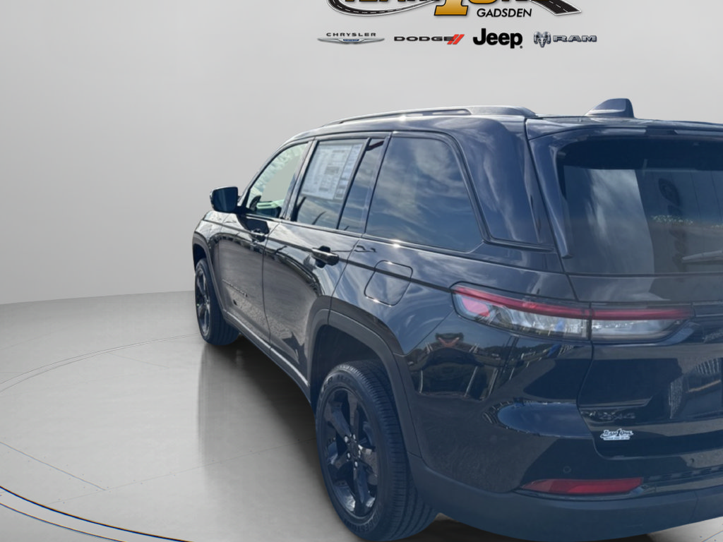 New 2025 Jeep Grand Cherokee 4WD image 6