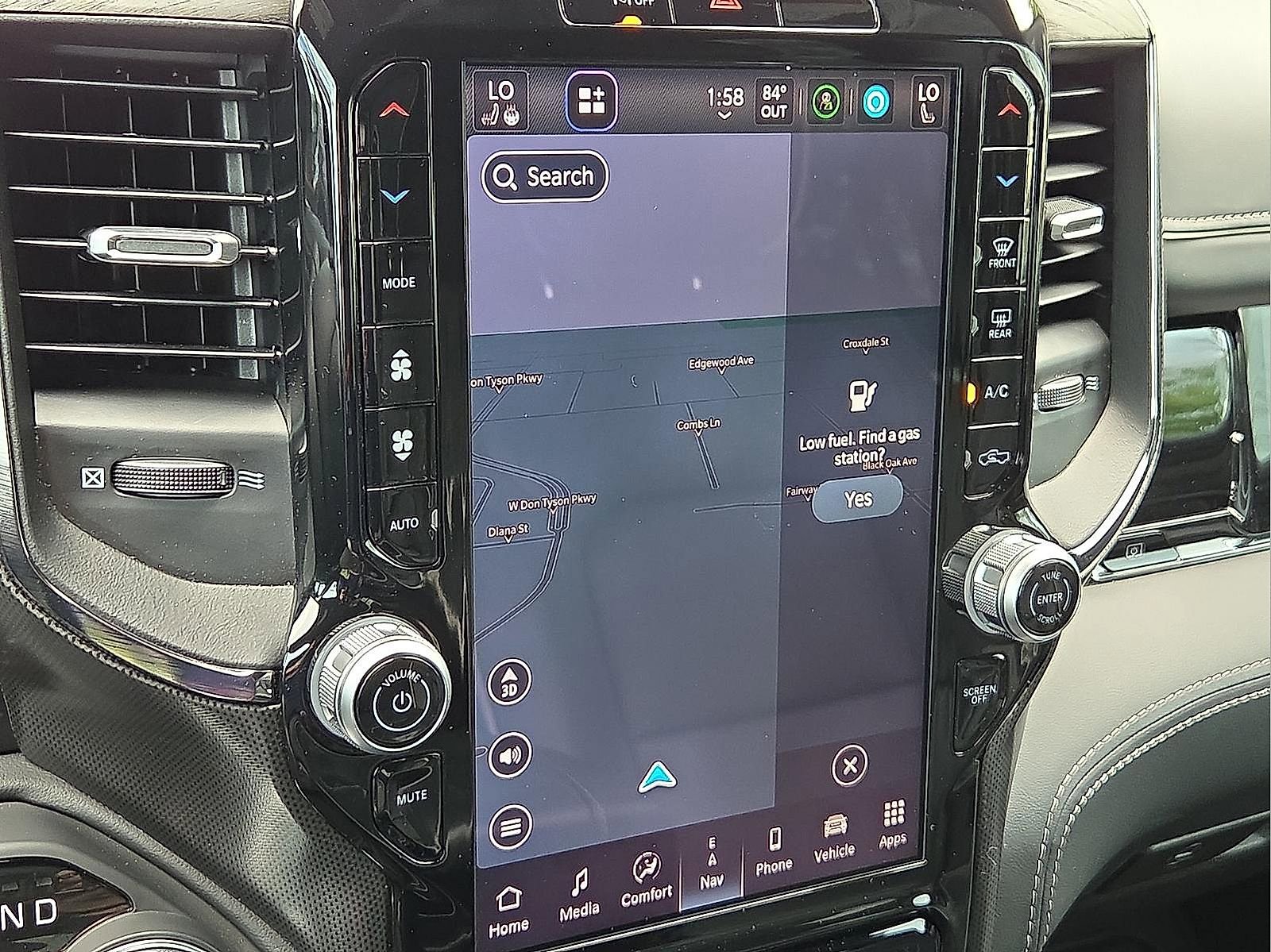 Used 2025 RAM 1500 Limited AWD/4WD image 21