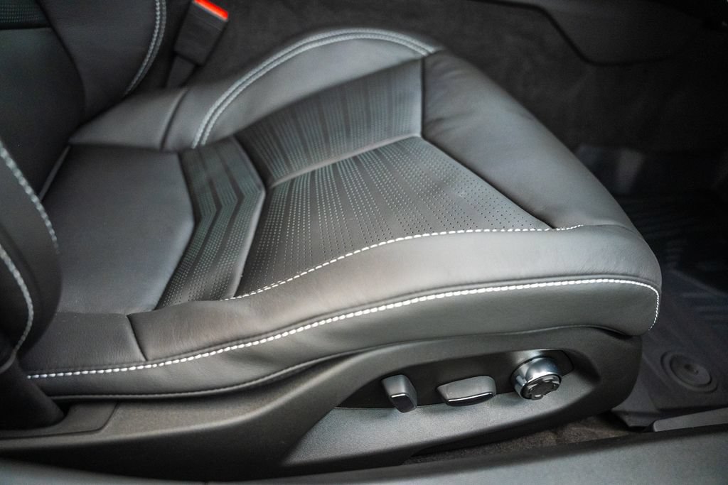 New 2026 Chevrolet Corvette Z06 w/ Z07 Performance Package RWD image 31