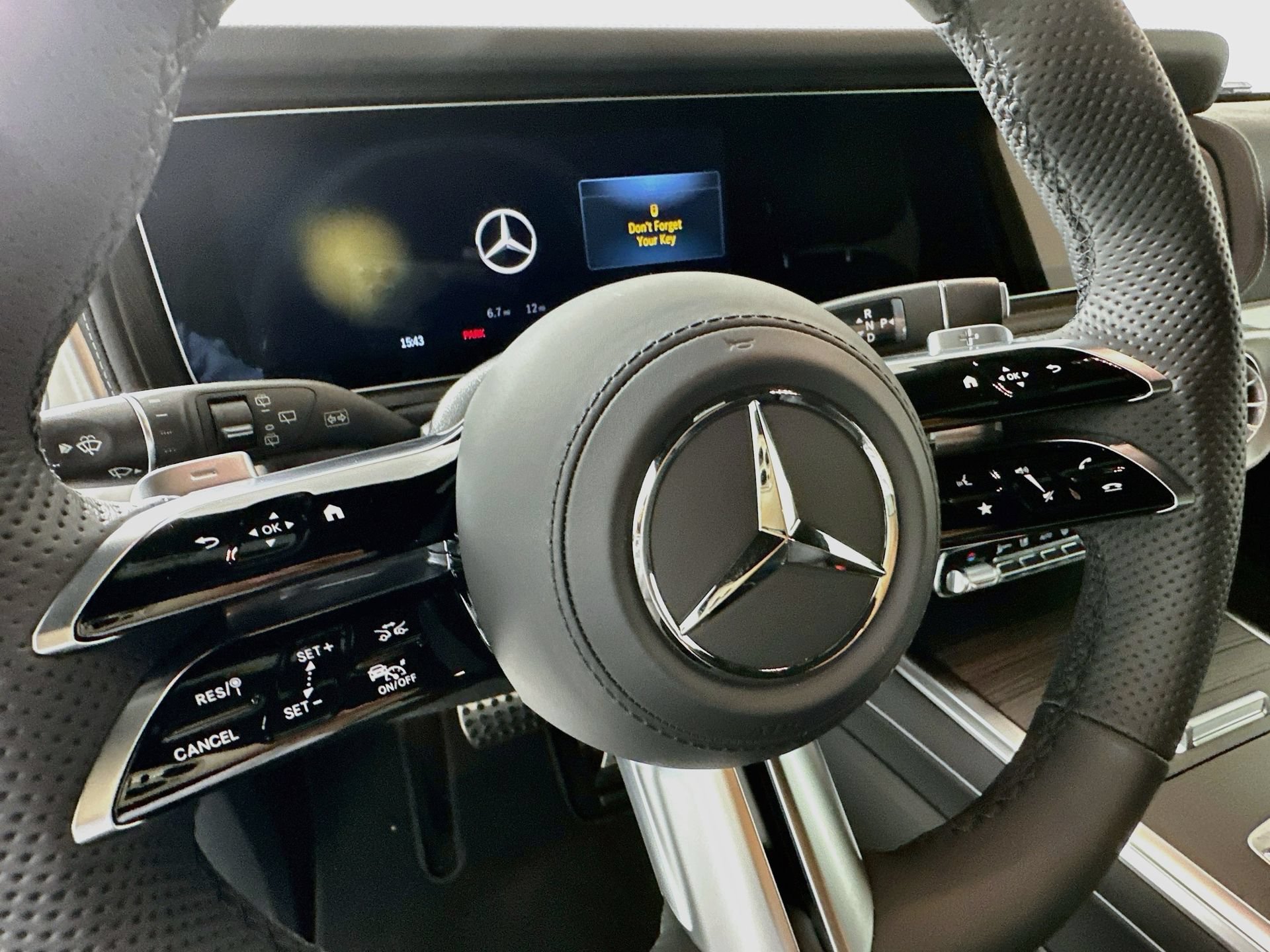 New 2027 Mercedes-Benz G 580 e image 12