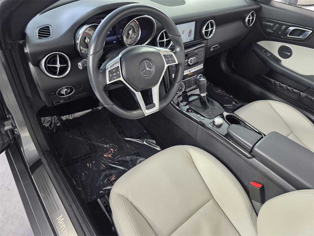 Used 2015 Mercedes-Benz SLK 250 image 11